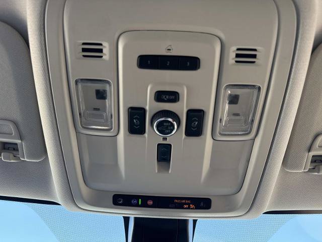 Used 2022 GMC Yukon XL Denali RWD image 23