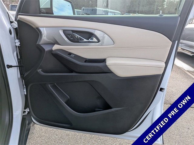 Used 2023 Chevrolet Traverse LT image 29