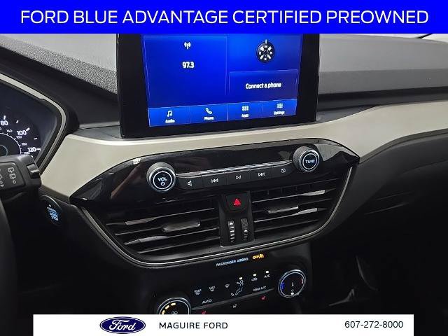 Certified 2022 Ford Escape SE w/ Cold Weather Package AWD/4WD image 28