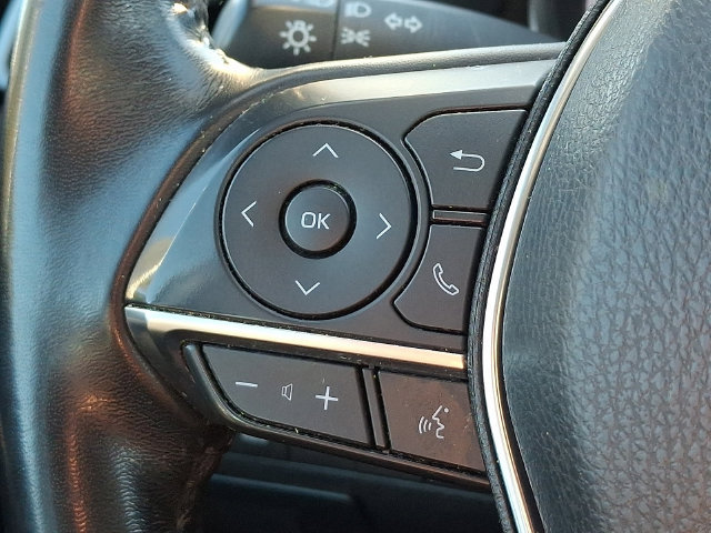 Used 2019 Toyota Camry XLE FWD image 22