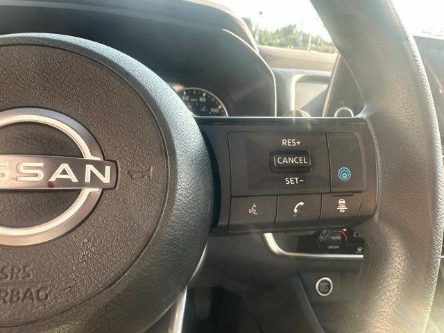 Used 2023 Nissan Rogue SV AWD/4WD image 21