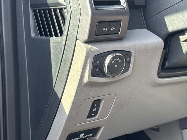 Certified 2022 Ford F250 XLT w/ Black Appearance Package image 29