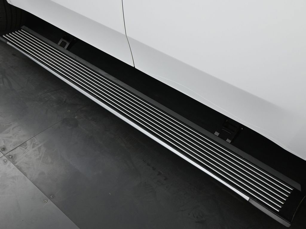 Used 2022 Jeep Wagoneer Series III w/ Premium Group I image 32