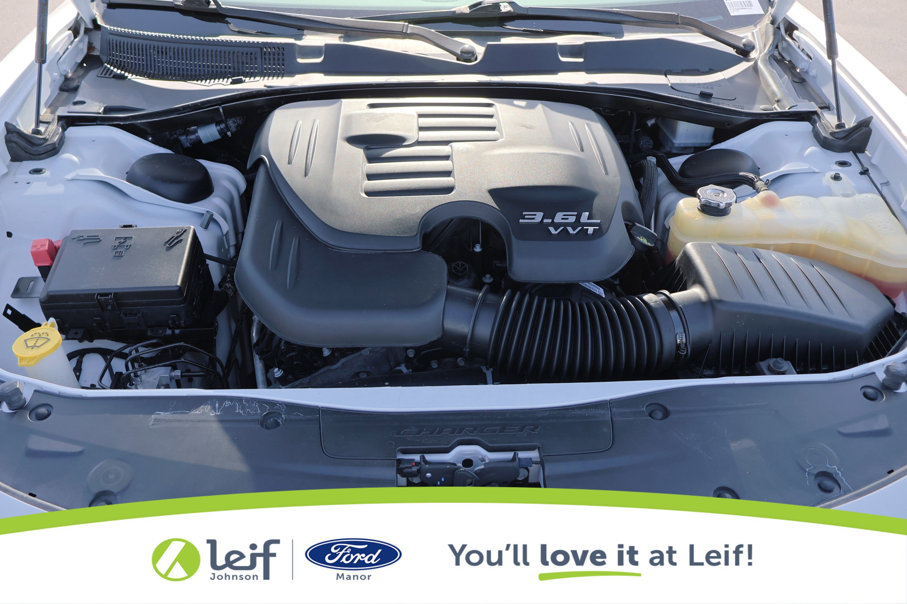 Used 2021 Dodge Charger SXT image 34