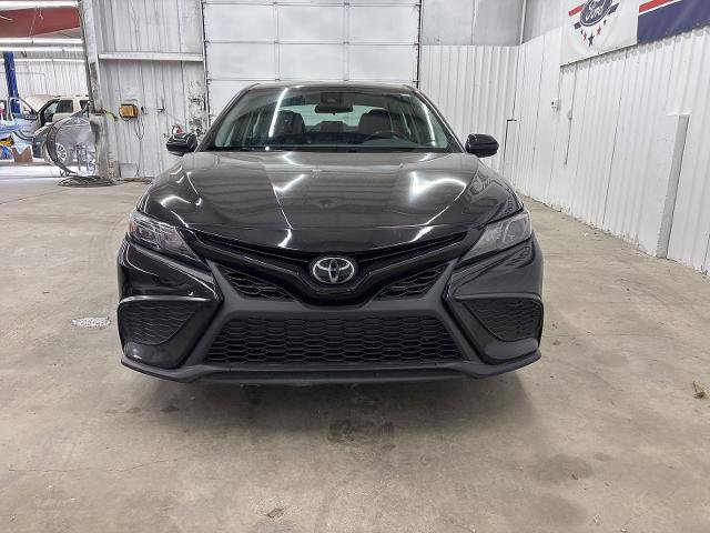 Used 2022 Toyota Camry SE image 5