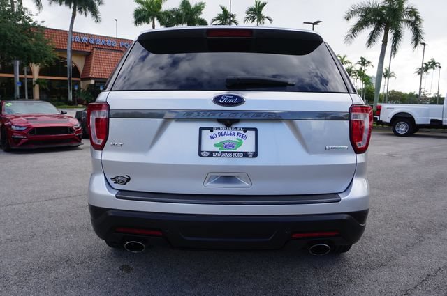 Certified 2019 Ford Explorer XLT w/ Equipment Group 202A FWD image 33