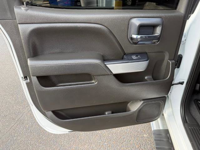 Used 2018 Chevrolet Silverado 1500 LT w/ Texas Edition image 16