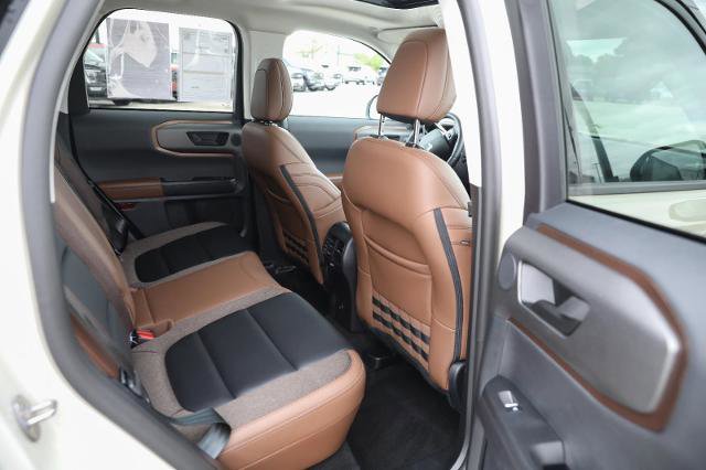Certified 2025 Ford Bronco Sport Outer Banks w/ Outer Banks Tech Package+ AWD/4WD image 30