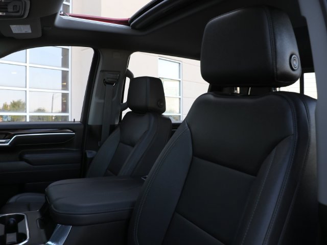 Used 2026 GMC Sierra 2500 SLT w/ SLT Convenience Package AWD/4WD image 22