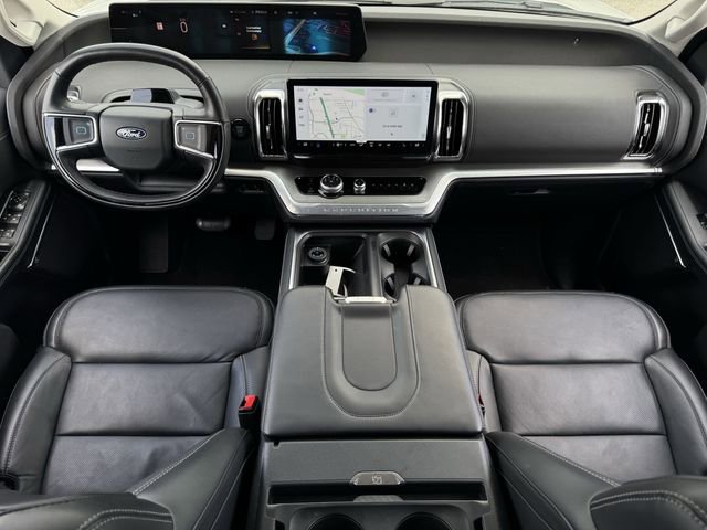 Certified 2025 Ford Expedition Max Platinum AWD/4WD image 9