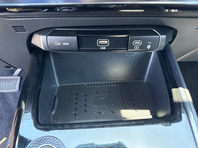 Used 2024 Kia Niro EX FWD image 26