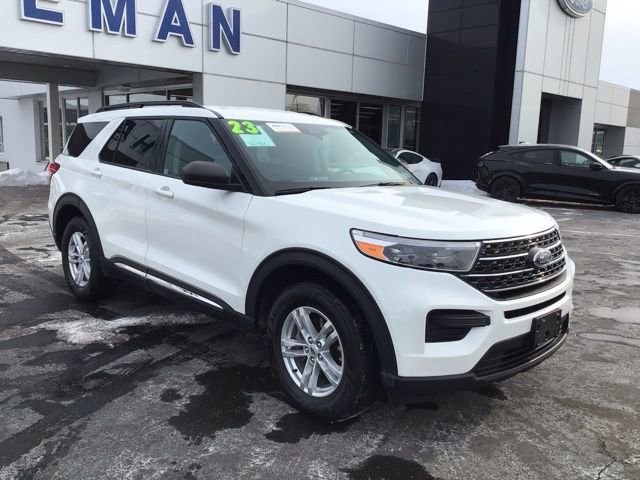 Certified 2023 Ford Explorer XLT w/ Class IV Trailer Tow Package image 6