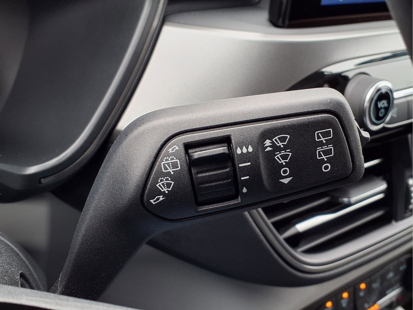 Certified 2023 Ford Escape Active AWD/4WD image 16