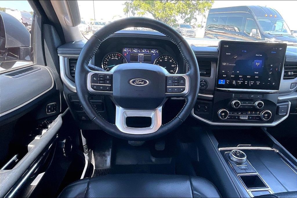 Certified 2022 Ford Expedition XLT RWD image 8