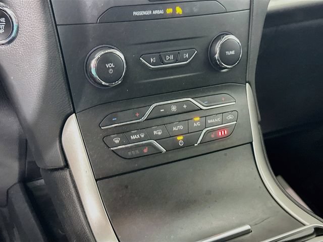 Certified 2019 Ford Edge SEL w/ Equipment Group 201A AWD/4WD image 24