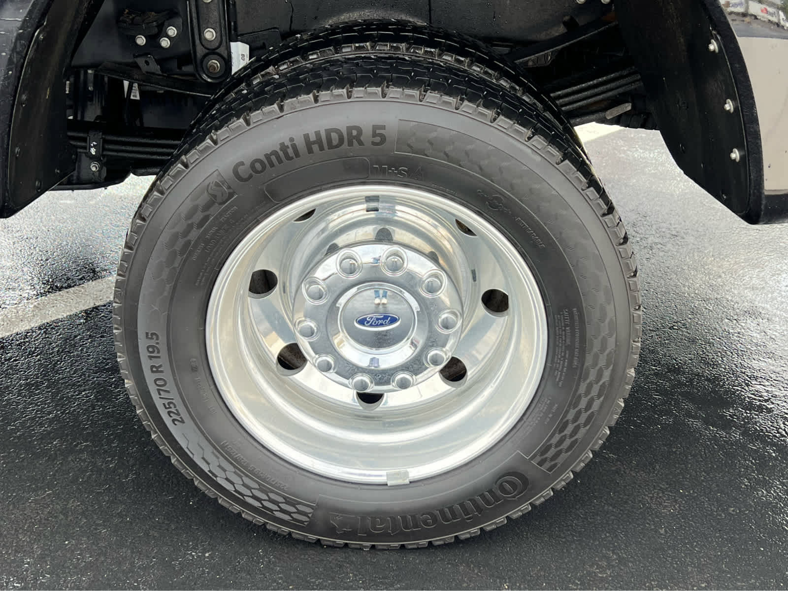 Certified 2025 Ford F450 Platinum w/ Platinum Plus Package AWD/4WD image 14