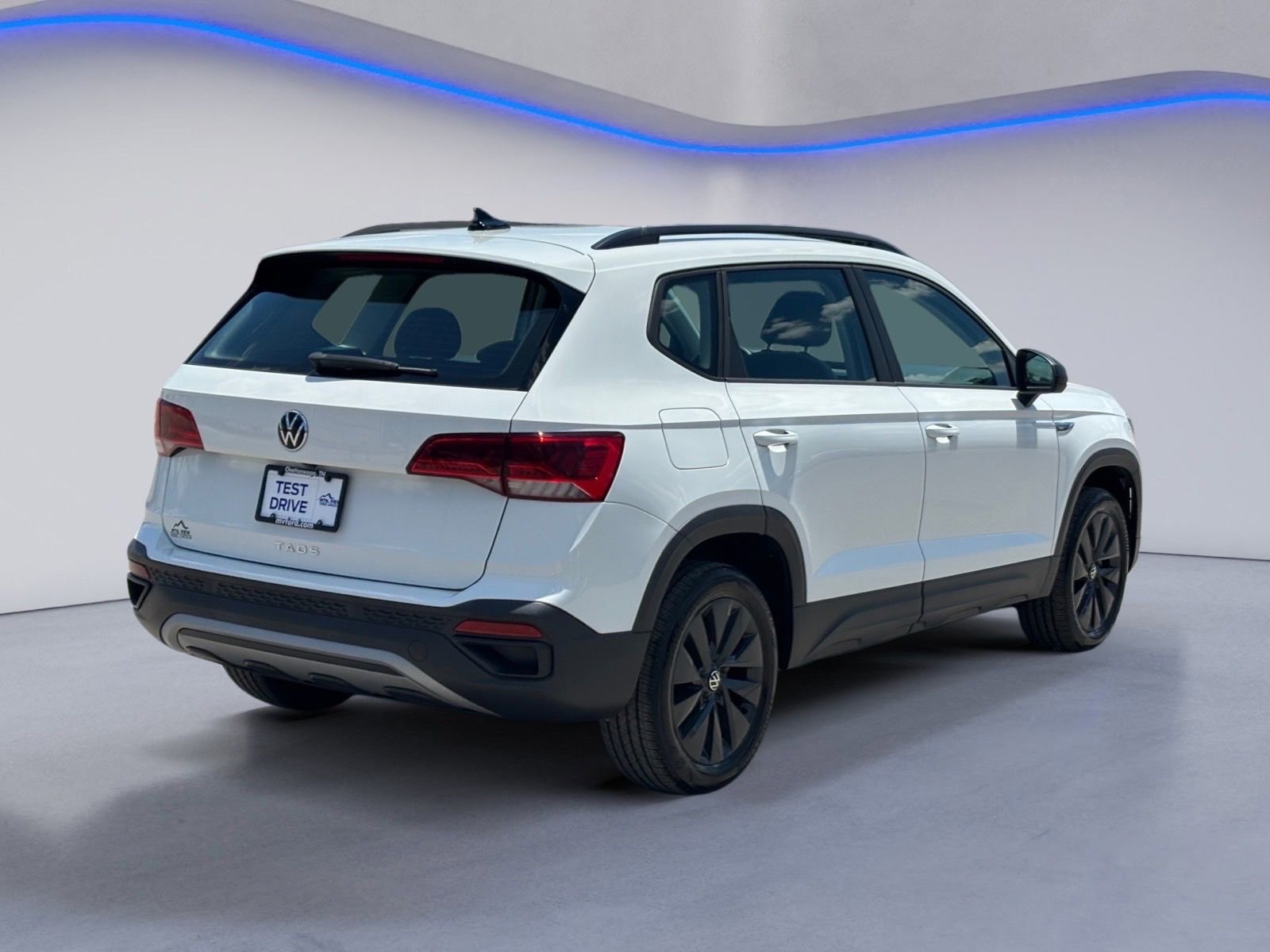 Used 2023 Volkswagen Taos S FWD image 6