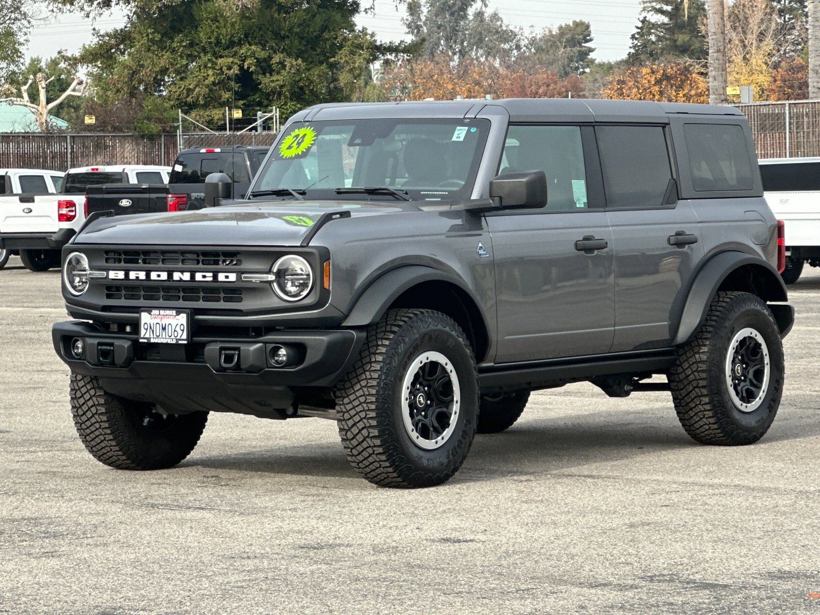 Certified 2024 Ford Bronco Black Diamond w/ Sasquatch Package image 9