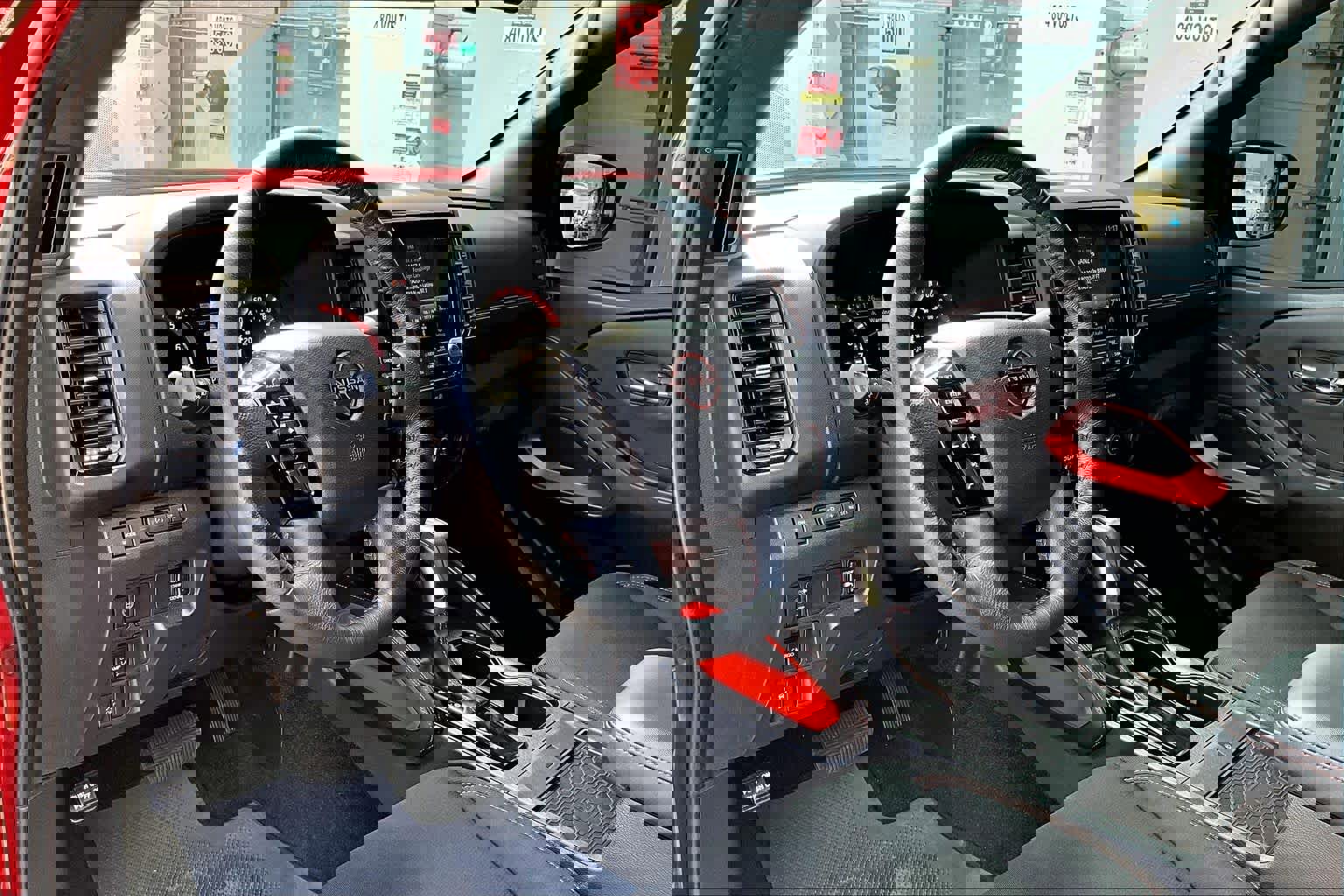 Used 2023 Nissan Frontier Pro-X w/ Pro Convenience Package image 18