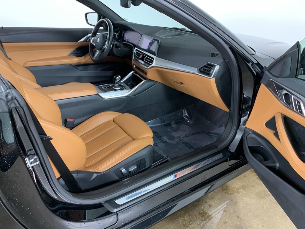 Used 2022 BMW 430i xDrive Convertible w/ M Sport Package AWD/4WD image 32