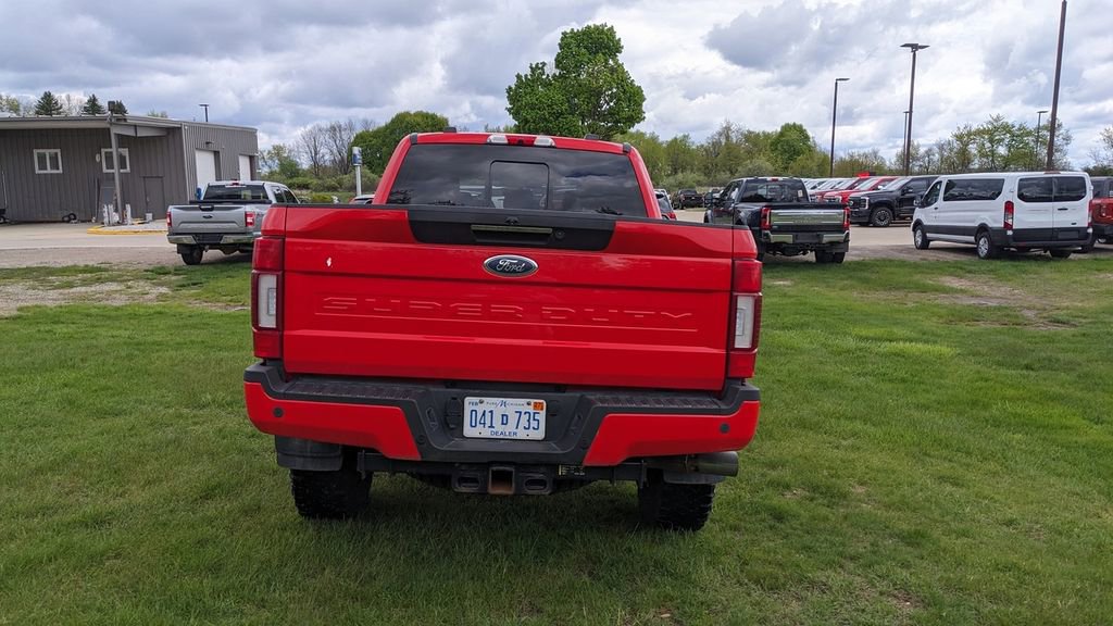 Certified 2022 Ford F350 Lariat w/ Tremor Off-Road Package AWD/4WD image 4