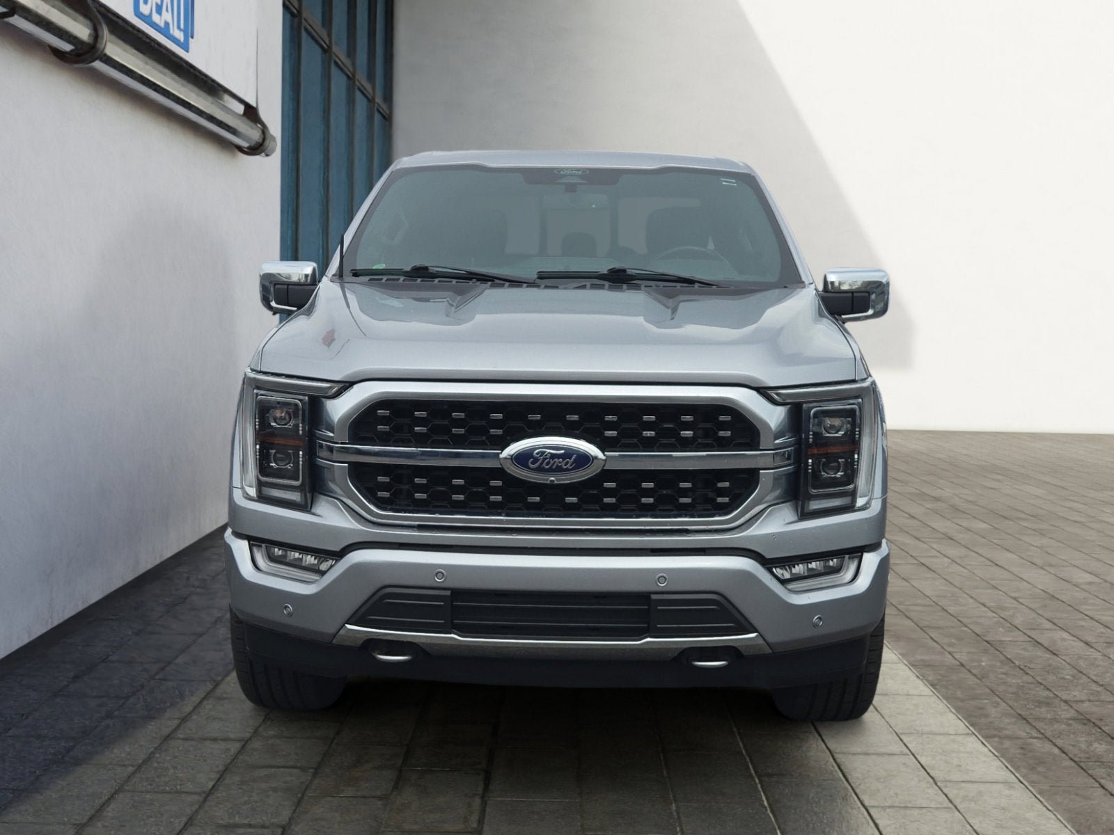 Certified 2022 Ford F150 Platinum w/ Equipment Group 701A High AWD/4WD image 8