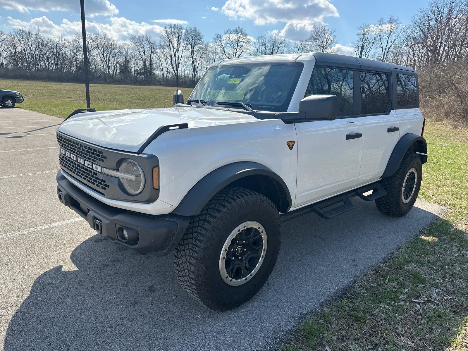 Certified 2023 Ford Bronco Badlands w/ Sasquatch Package image 7