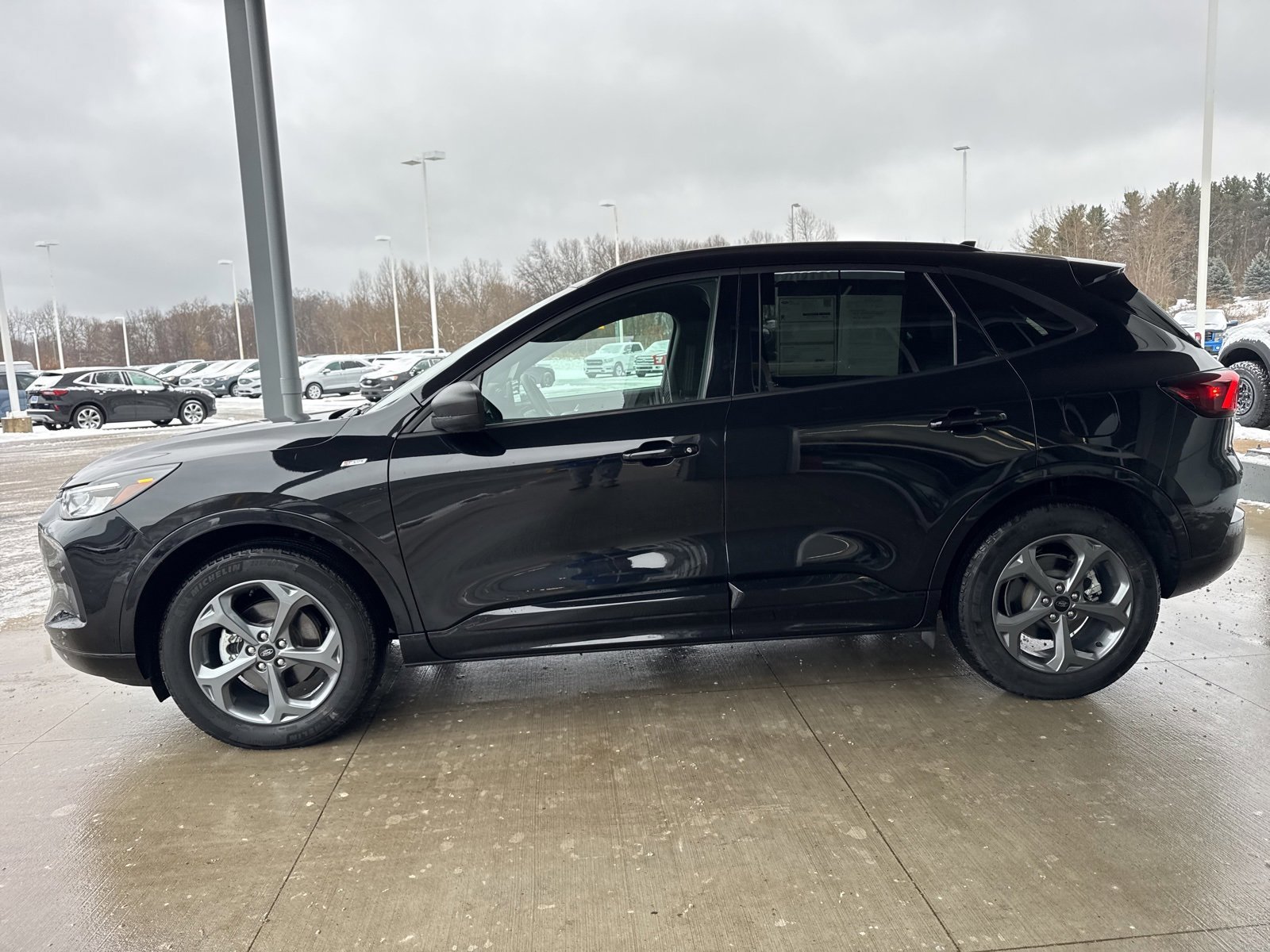 Certified 2024 Ford Escape ST-Line w/ Tech Pack #1 image 7