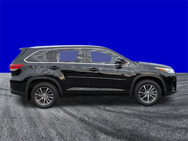Used 2018 Toyota Highlander XLE image 6