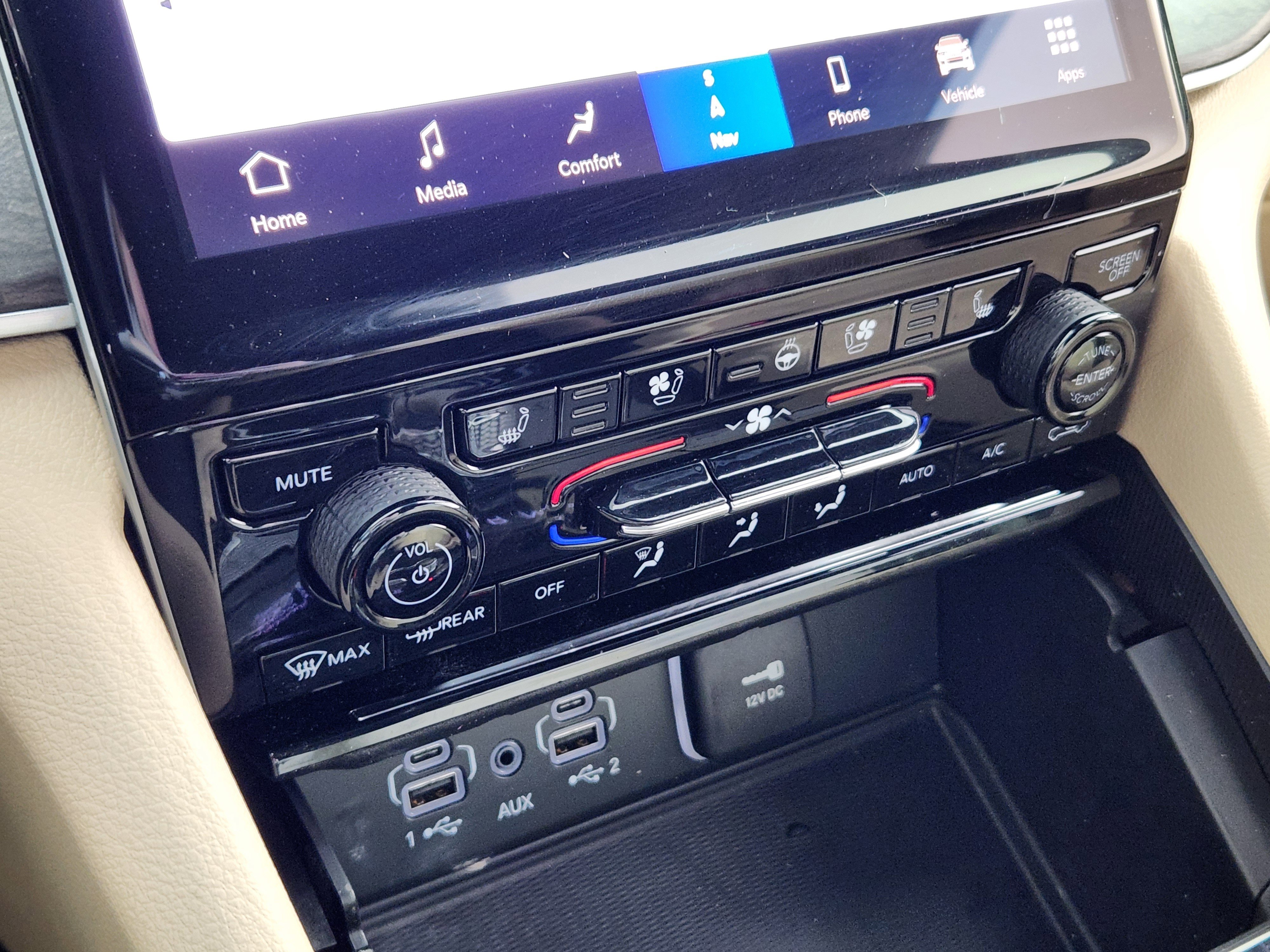 Used 2024 Jeep Grand Cherokee Limited 4xe w/ Luxury Tech Group II image 24