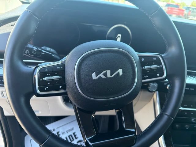 Used 2024 Kia Carnival SX Prestige FWD image 16