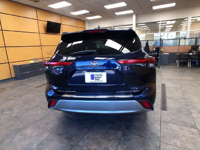 Used 2021 Toyota Highlander Platinum AWD/4WD image 6