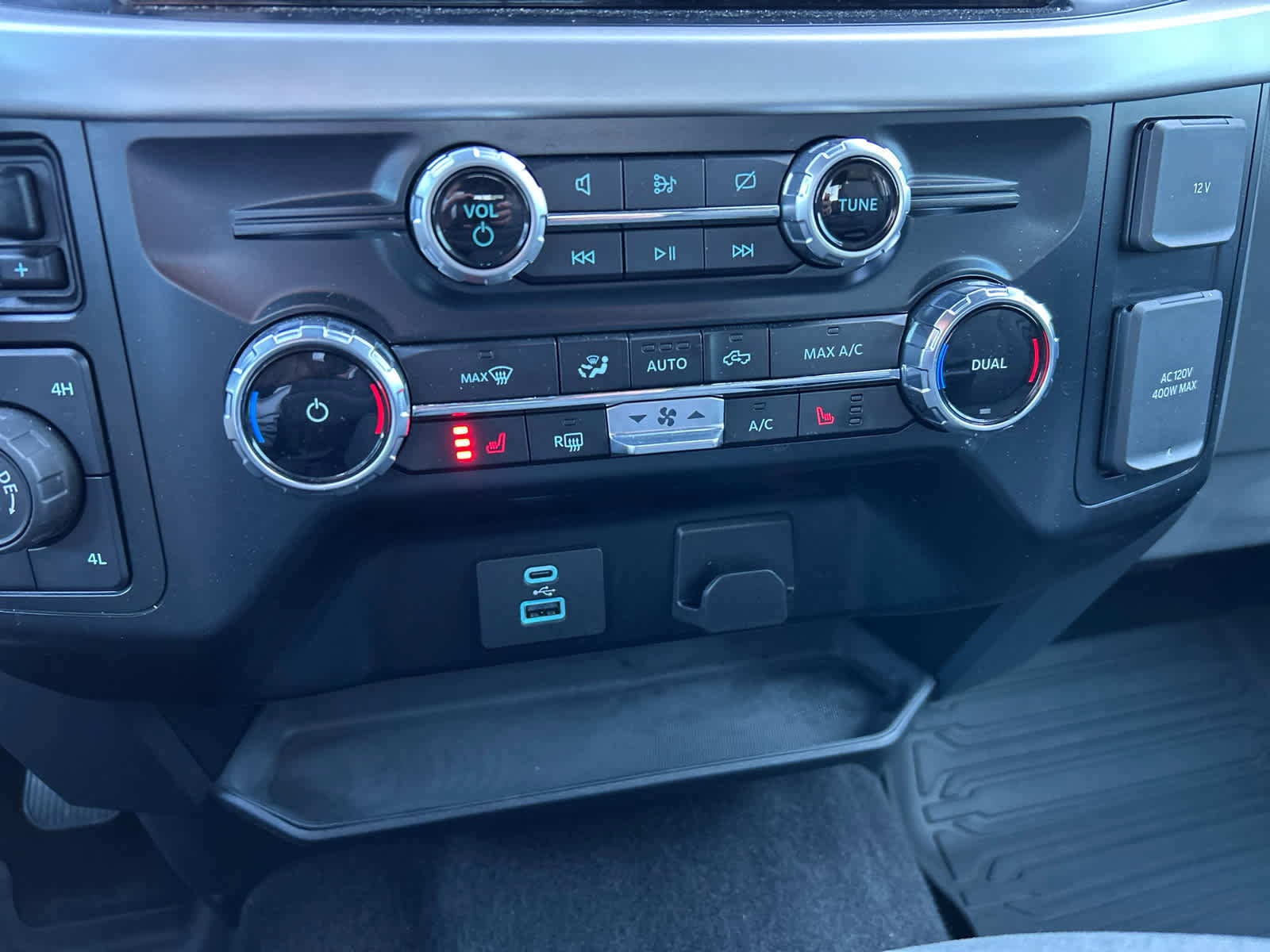 Certified 2023 Ford F150 XLT w/ Equipment Group 302A High image 33