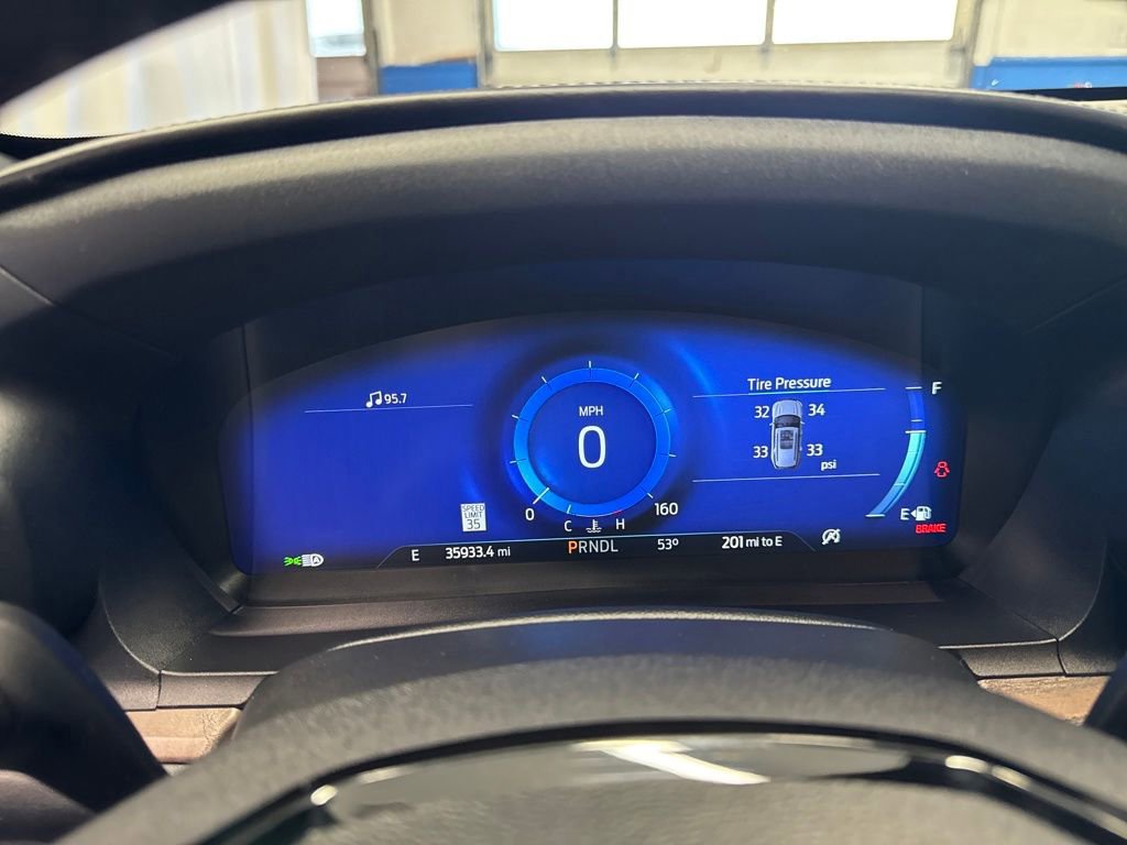 Certified 2022 Ford Explorer Platinum w/ Equipment Group 601A image 15