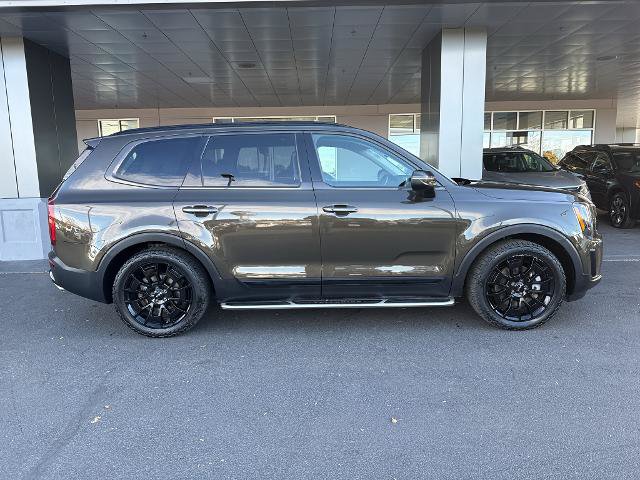 Used 2022 Kia Telluride EX w/ EX Premium Package AWD/4WD image 3