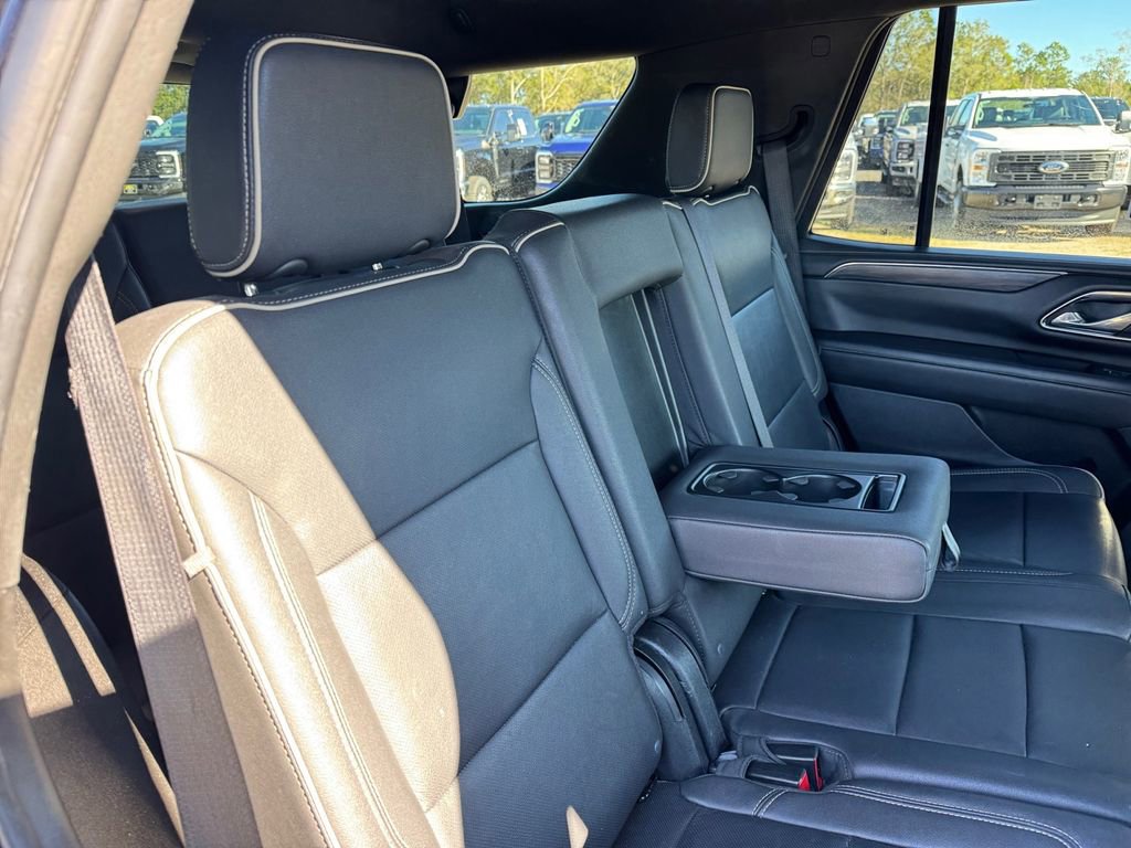 Used 2023 GMC Yukon SLT image 25