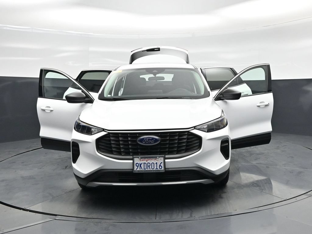 Certified 2023 Ford Escape Active FWD image 15