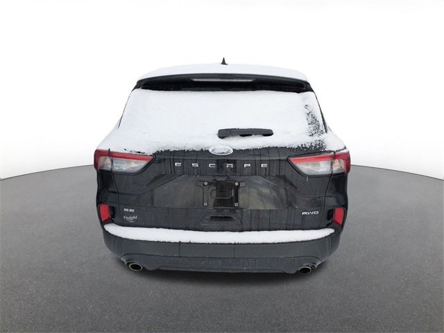 Certified 2022 Ford Escape SE w/ SE Sport Appearance Package image 4