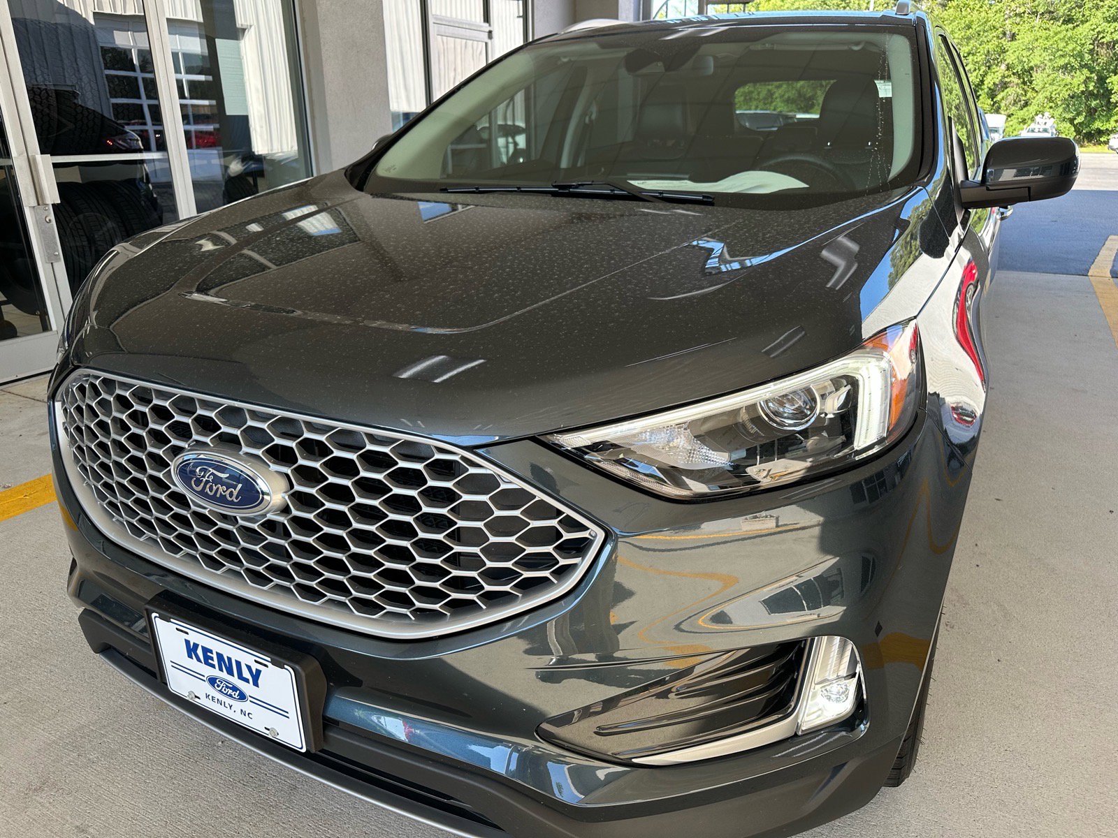 Certified 2024 Ford Edge SEL w/ Convenience Package AWD/4WD image 1
