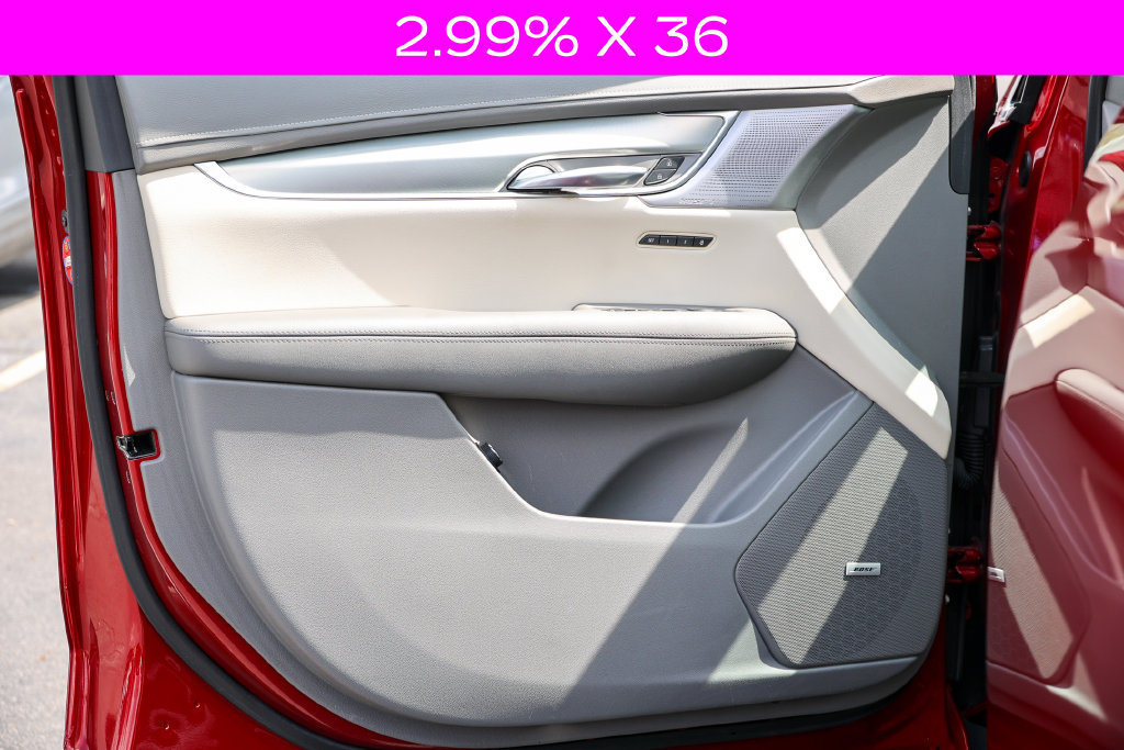 Used 2021 Cadillac XT5 Premium Luxury w/ LPO, Floor Liner Package AWD/4WD image 4