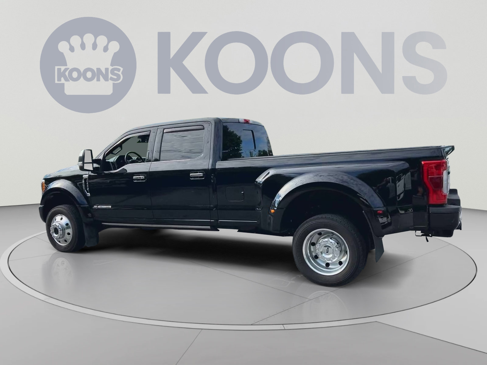 Certified 2019 Ford F450 Platinum w/ Platinum Ultimate Package AWD/4WD image 10
