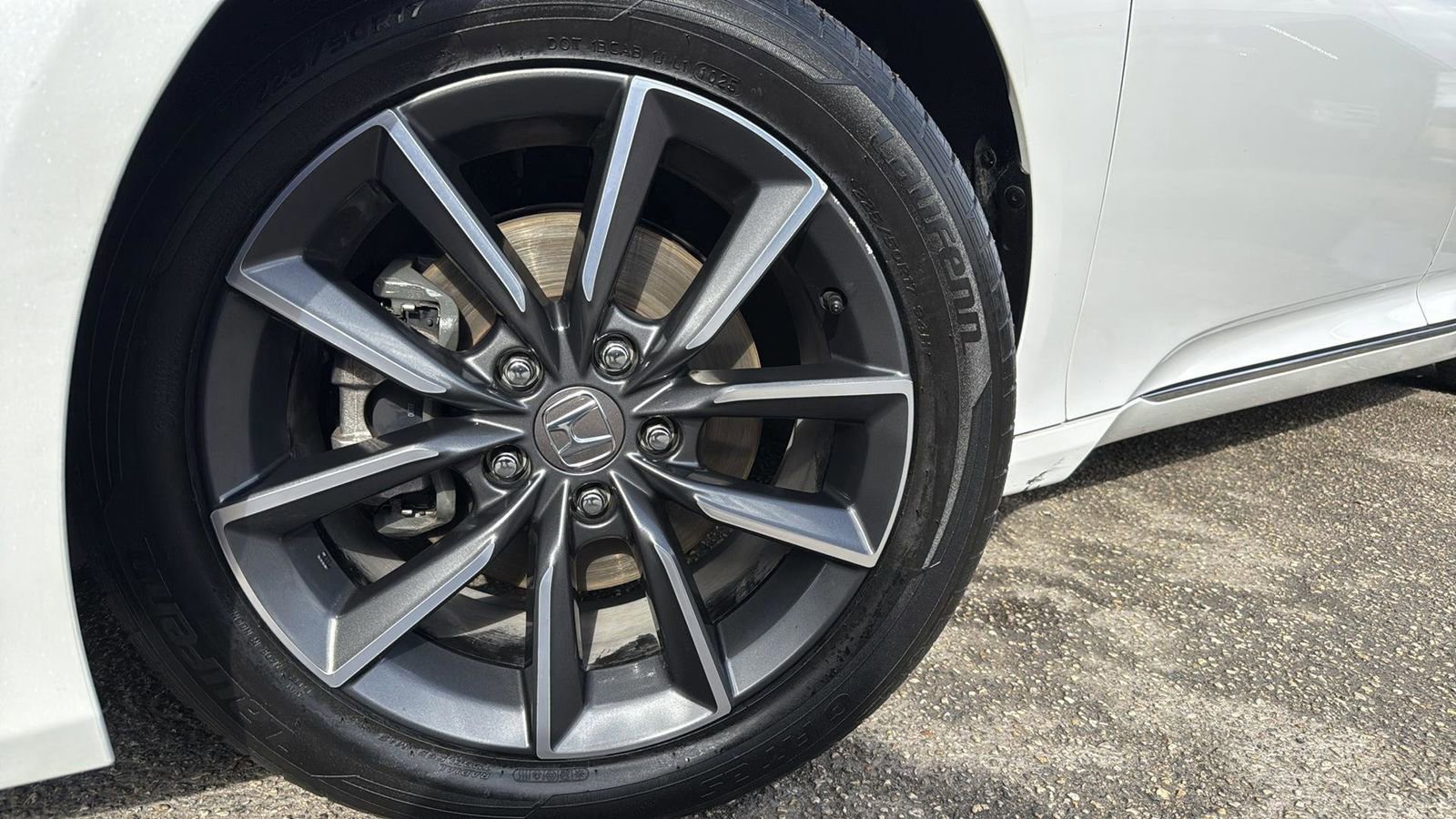 Used 2021 Honda Accord EX-L image 9