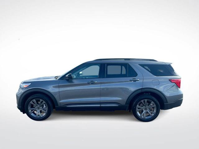 Certified 2024 Ford Explorer XLT w/ Equipment Group 202A AWD/4WD image 5