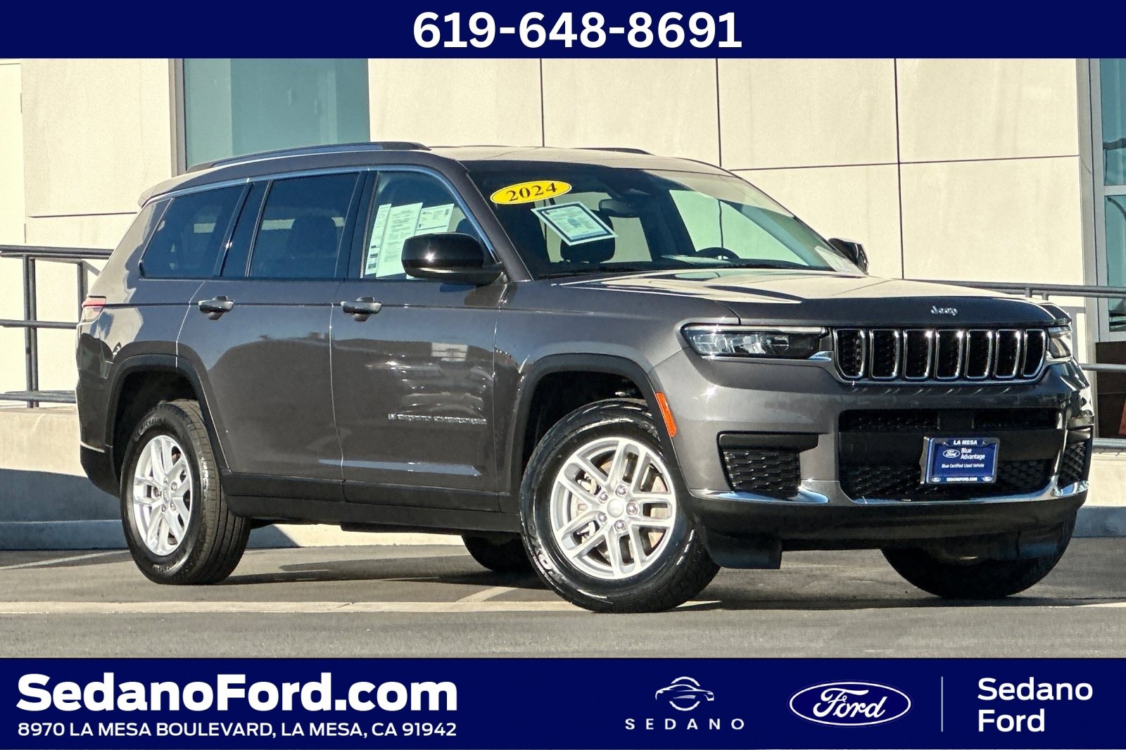Used 2024 Jeep Grand Cherokee L Laredo image 1