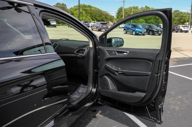 Certified 2024 Ford Edge SEL w/ Convenience Package AWD/4WD image 23