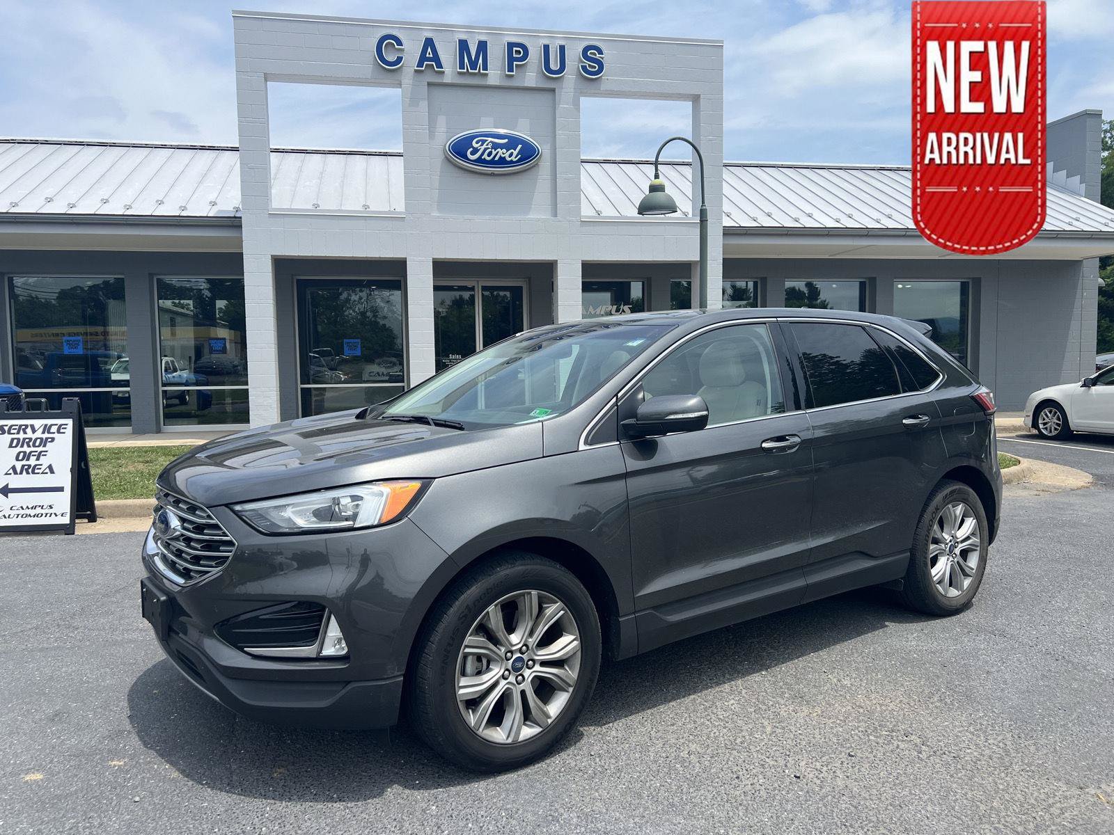 Certified 2019 Ford Edge Titanium AWD/4WD image 1