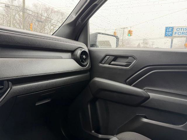 Used 2024 Chevrolet Colorado W/T image 18