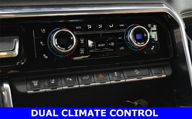 Used 2024 GMC Sierra 2500 Denali Ultimate image 12