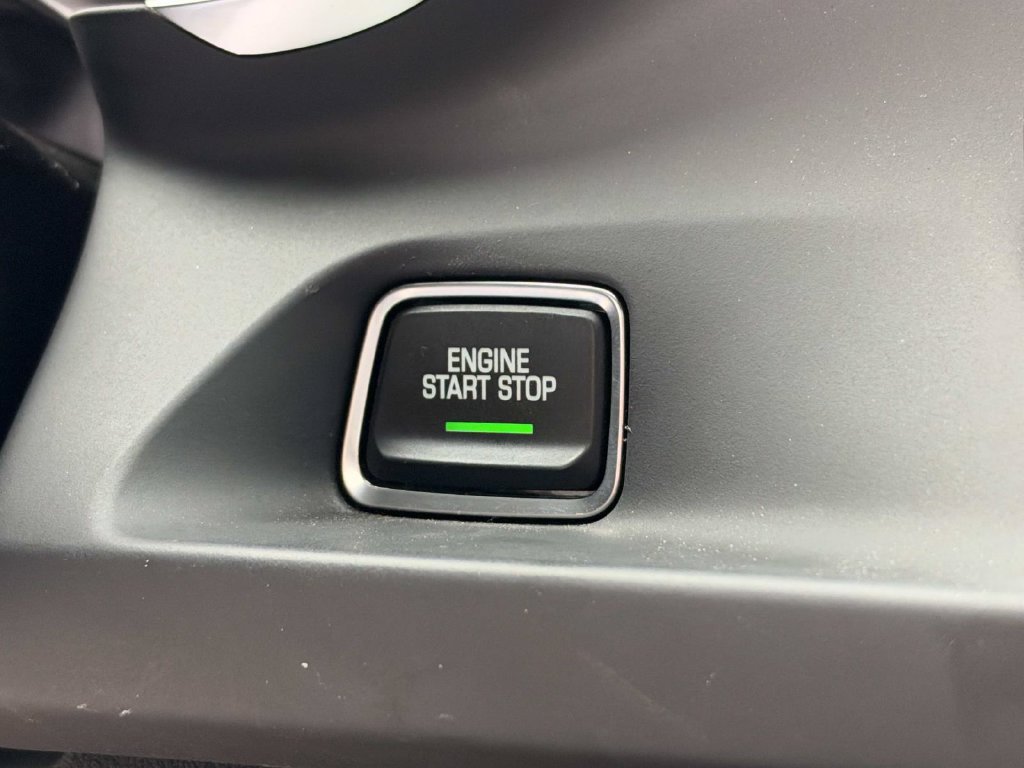 Used 2022 Chevrolet Camaro LT w/ Technology Package RWD image 22