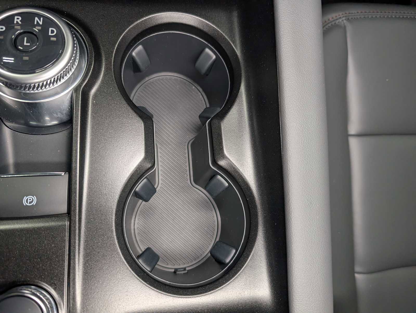 Certified 2025 Ford Explorer Active w/ Active Comfort Package image 30